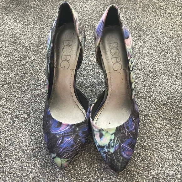 BCBG Shoes - Women’s BCBG peacock 🦚 pumps 7